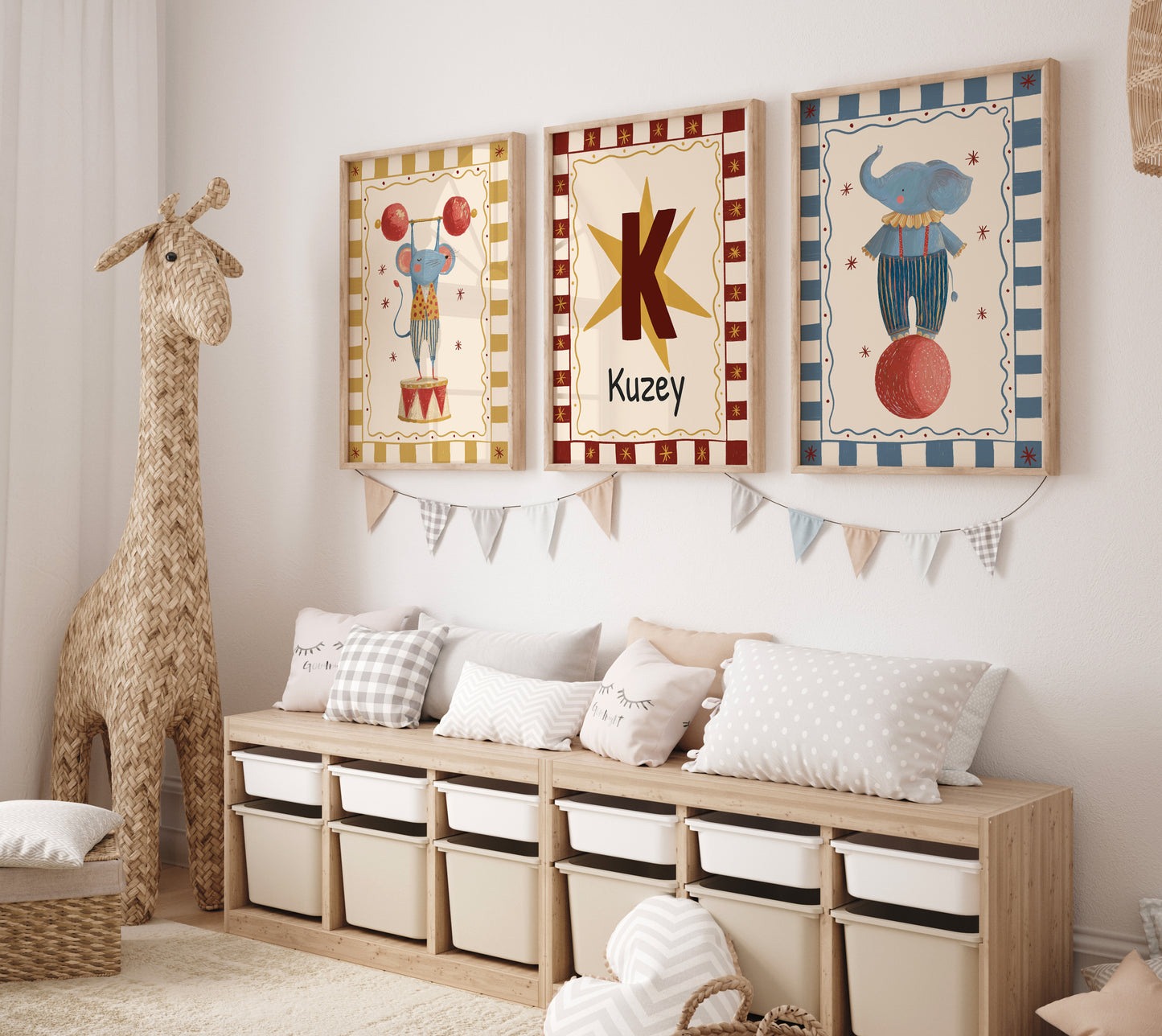 Circus Dreams_ Kişiye Özel Üçlü Sirk Poster Seti